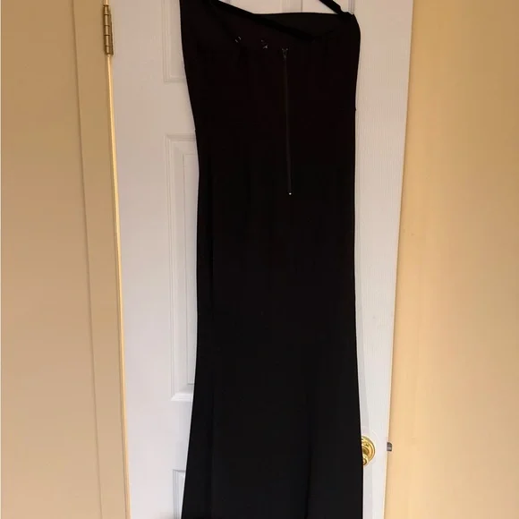 Windsor Black Maxi Formal Dress - Picture 2 of 3